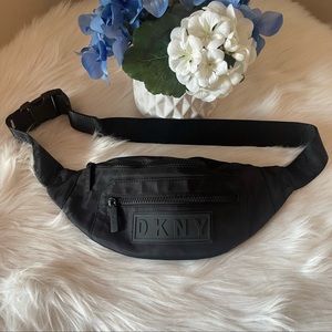 DKNY Belt Bag (NWOT)